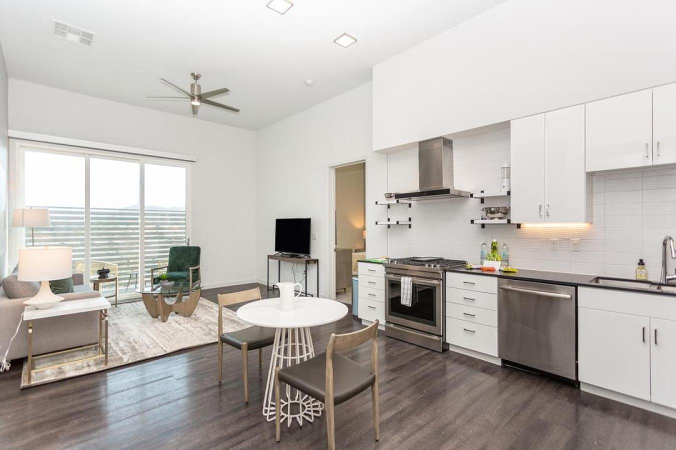 Landing - Modern Apartment With Amazing Amenities Las Vegas Bagian luar foto